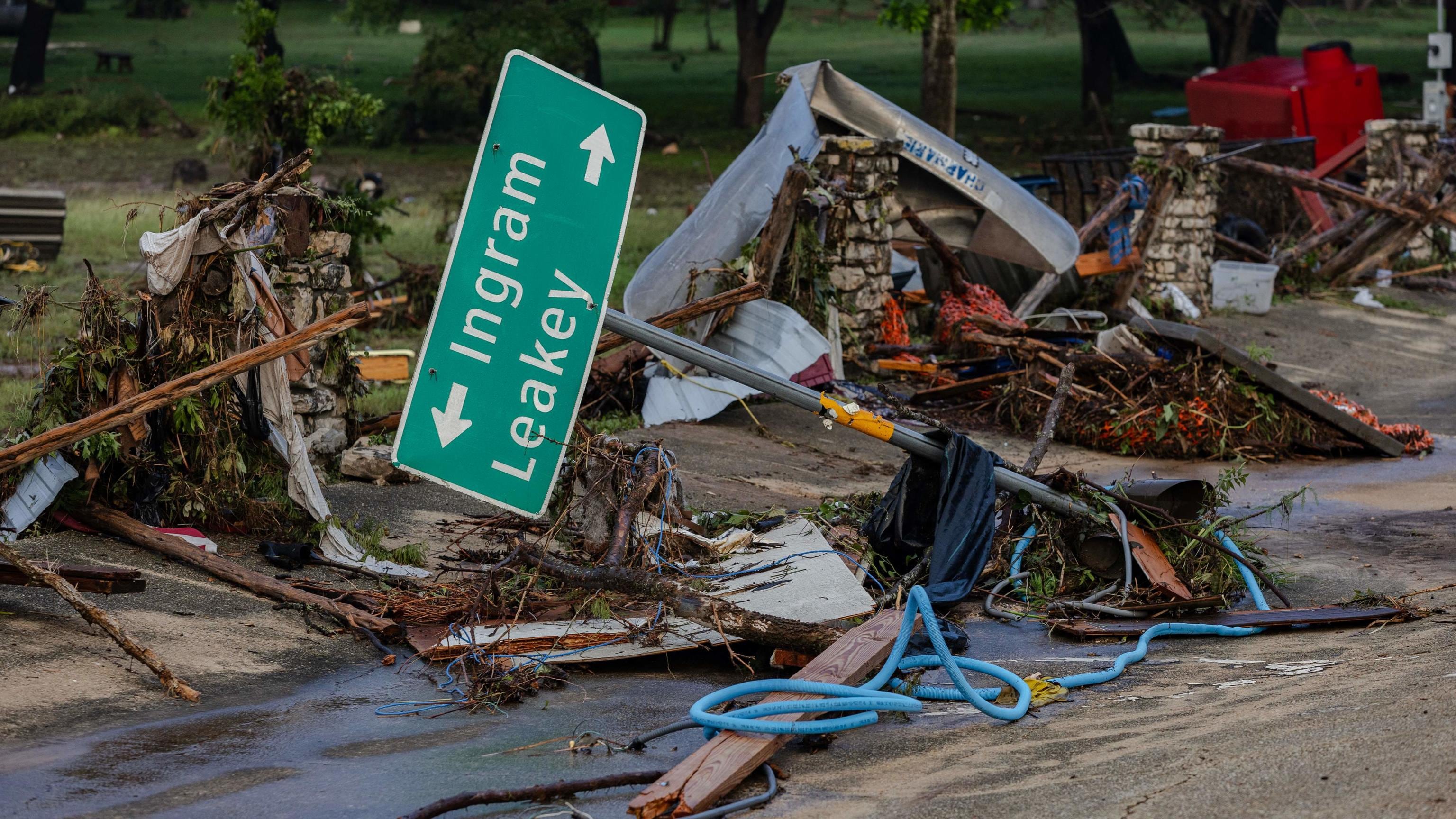 Texas, si aggrava il bilancio dell'alluvione: almeno 82 morti, tra cui 28 bambine
