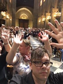 Parigi, 900 fedeli bloccati in chiesa a Notre Dame 2