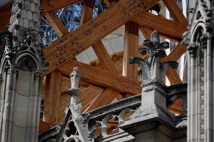 Parigi, riprendono i lavori di ristrutturazione di Notre Dame 4