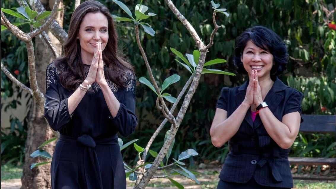 Molto radical poco chic L'Angelina sterminatrice inchioda i Khmer rossi