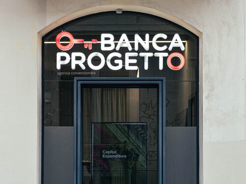 Le grinfie dei boss sui soldi pubblici