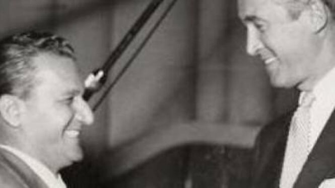 Gualtiero De Angelis, Principe della Voce tra i suoi segreti spuntano anche le poesie