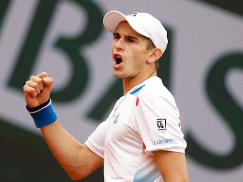 Roland Garros, impresa di Arnaldi: Rublev battuto in tre set