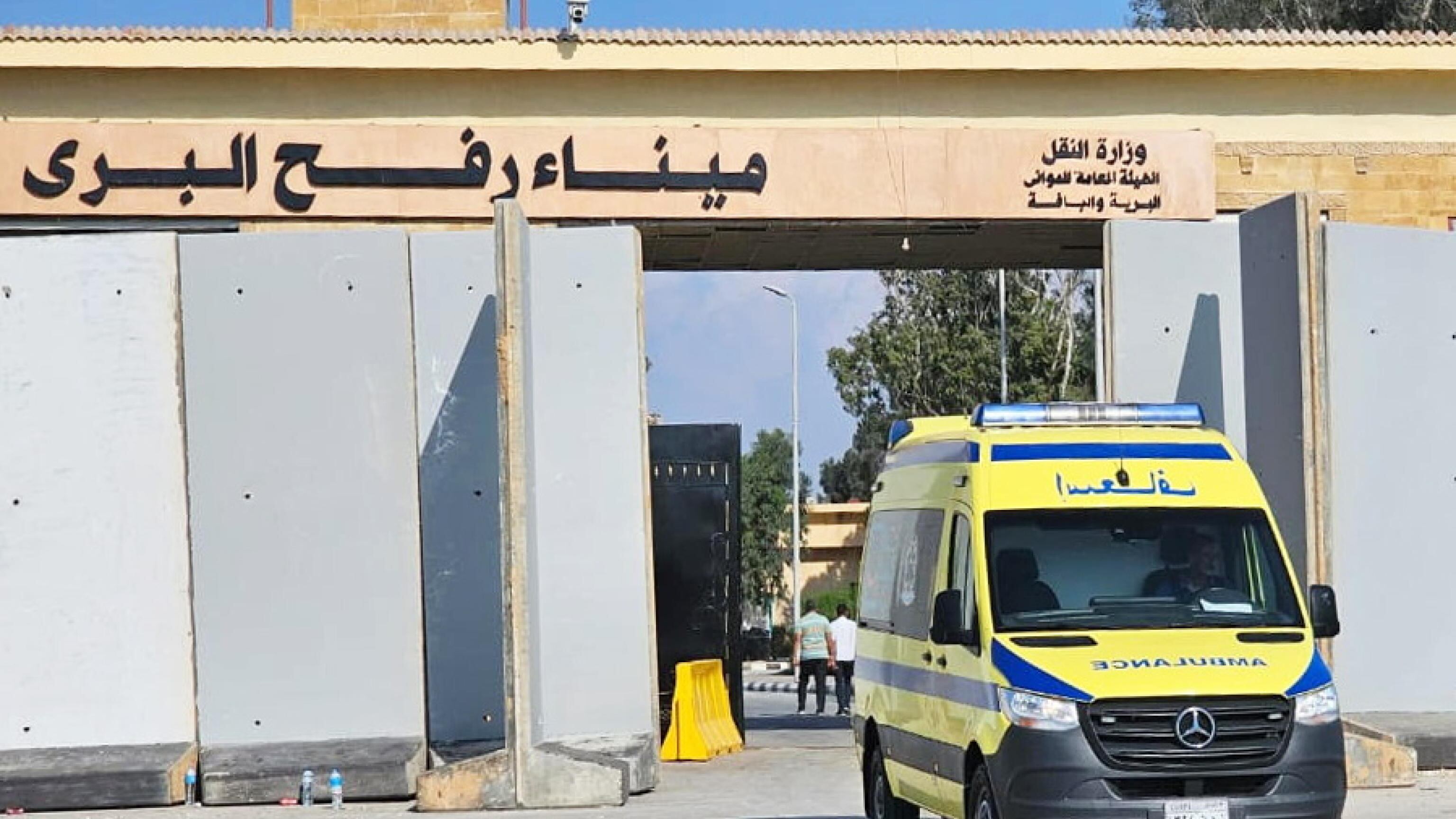 Rafah, fuga dall'inferno: via dalla Striscia 400 civili. I commando americani per liberare gli ostaggi