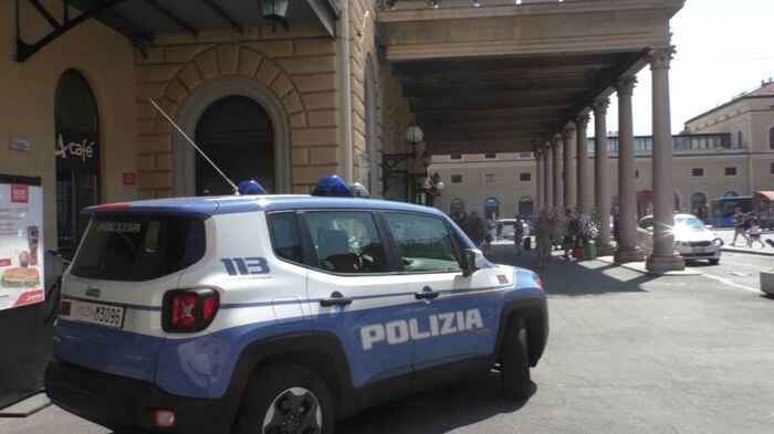 "Mi prendo quel che voglio". E il tunisino bastona il negoziante