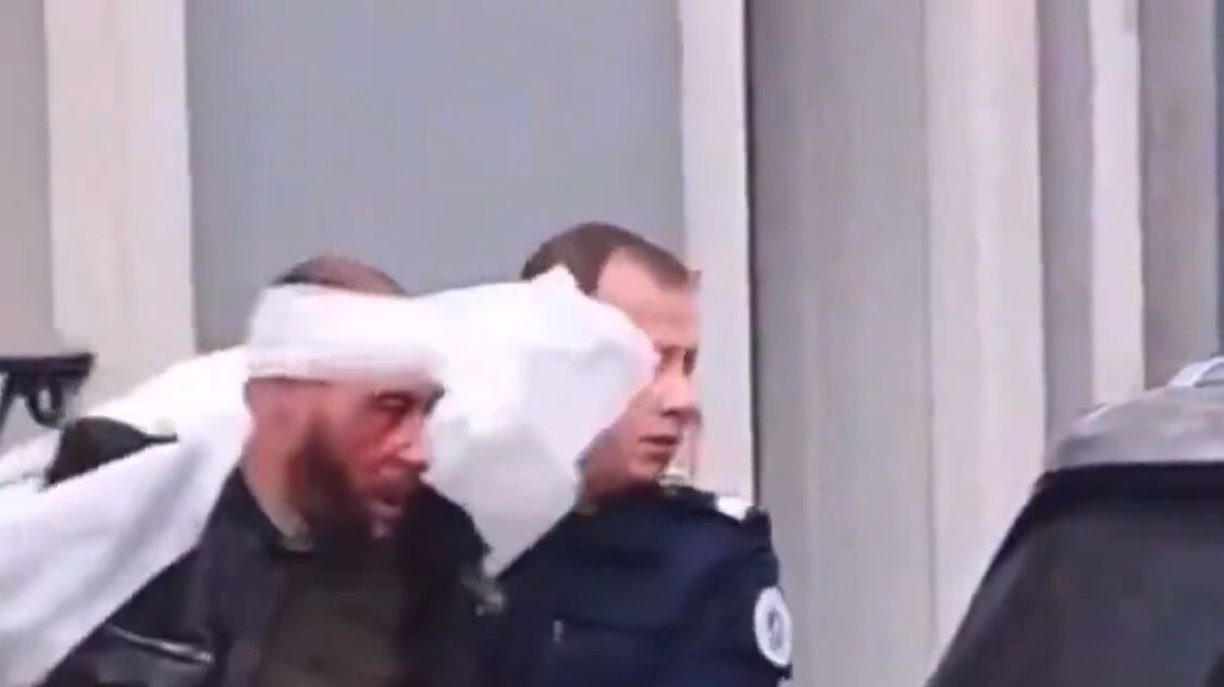 Il coltello, il cacciavite e il mancato controllo: cosa è successo a Mulhouse