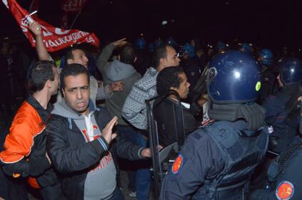 Torino, guerriglia antagonista ai mercati generali 5