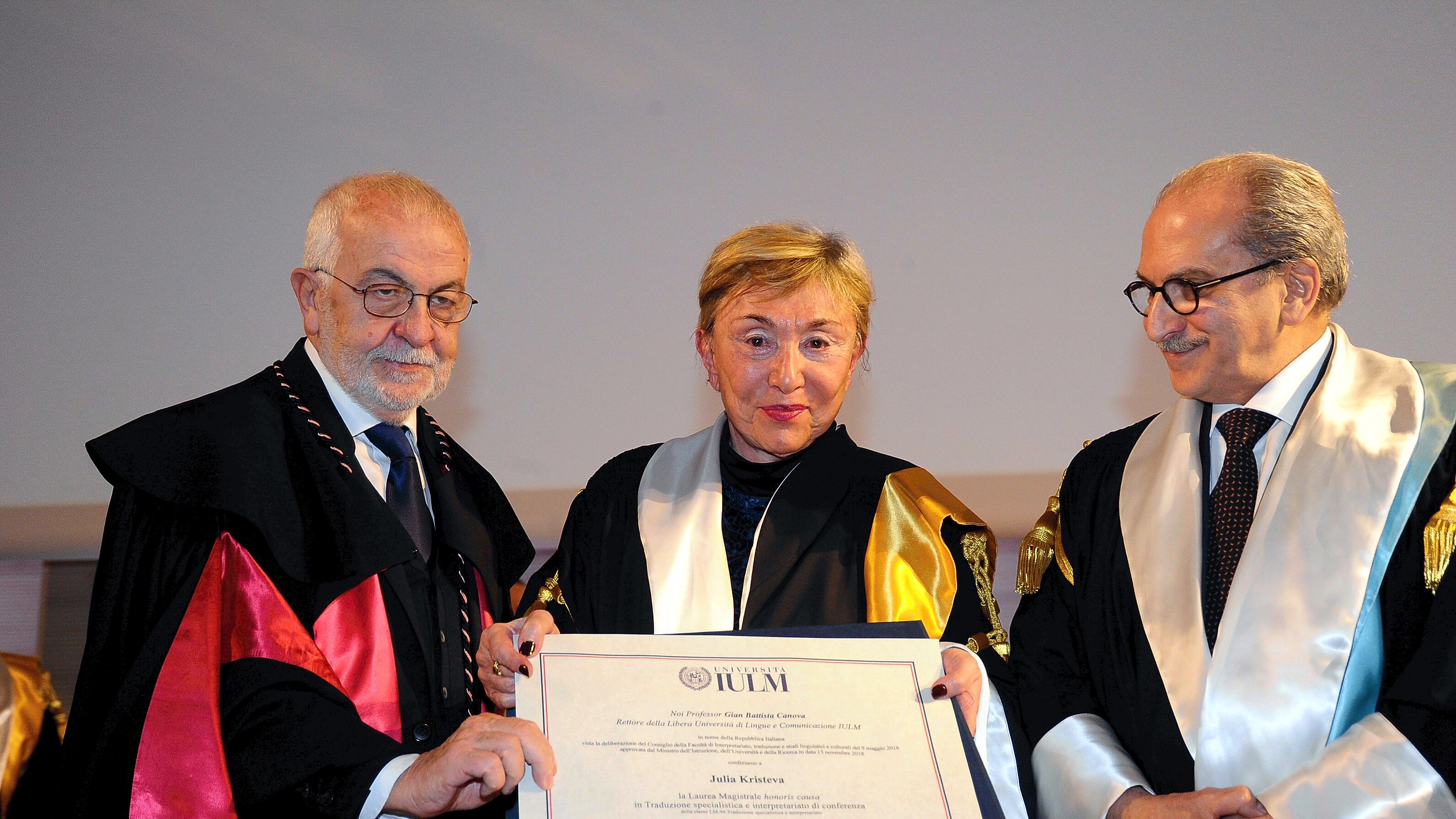 Kristeva: "Identità nazionale antidoto al male della banalità"