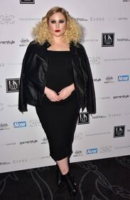 Hayley Hasselhof: la modella curvy più richiesta 6