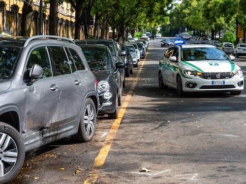 Daniel Maldini ferito in un incidente d’auto a Milano nella notte. Ritirata la patente: era positivo all’etilometro