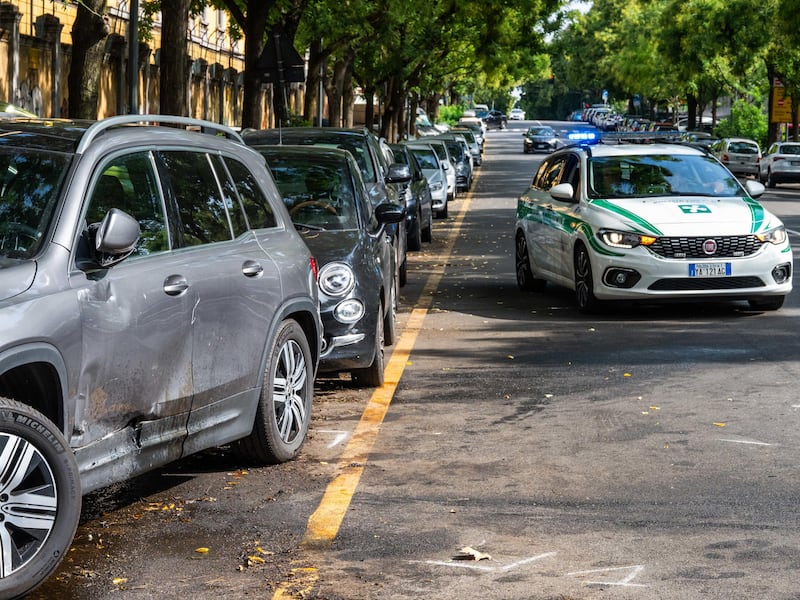 Daniel Maldini ferito in un incidente d’auto a Milano nella notte. Ritirata la patente: era positivo all’etilometro