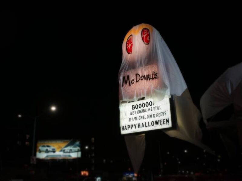 Burger King travestito da Mc Donald's