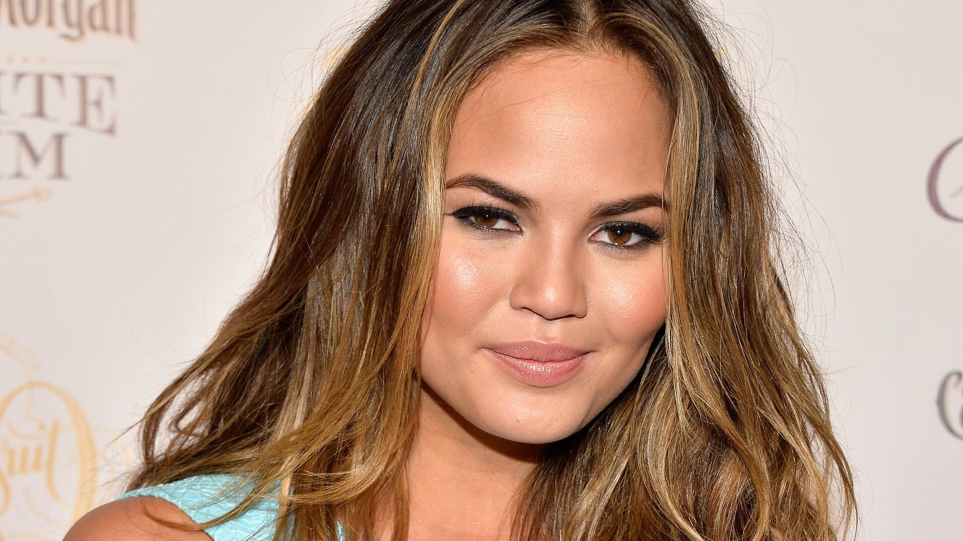 Chrissy Teigen: suffumigi vaginali su Instagram