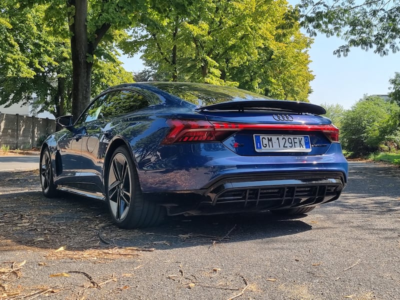 Audi RS e-tron GT: guarda la gallery della super berlina elettrica 9