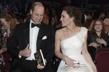 Kate Middleton in bianco ai Bafta 2019 4