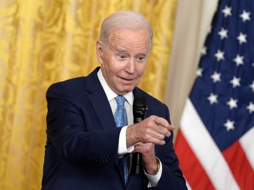 Ora Biden punta al 67% di auto elettriche