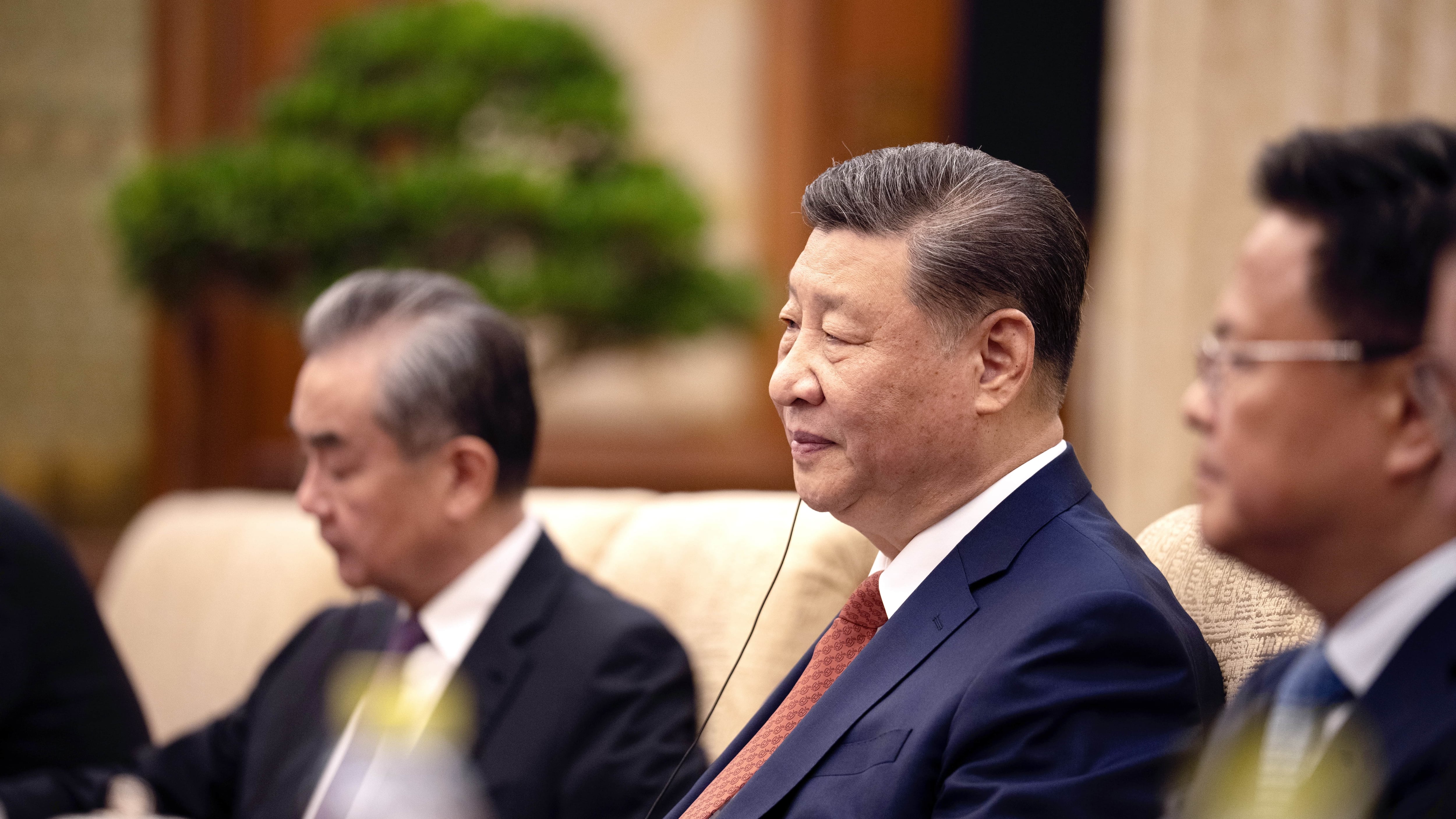 "In arrivo il nuovo caccia invisibile cinese": così Xi Jinping sfida Trump