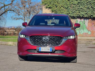 Mazda CX-5 2023, guarda le foto 8