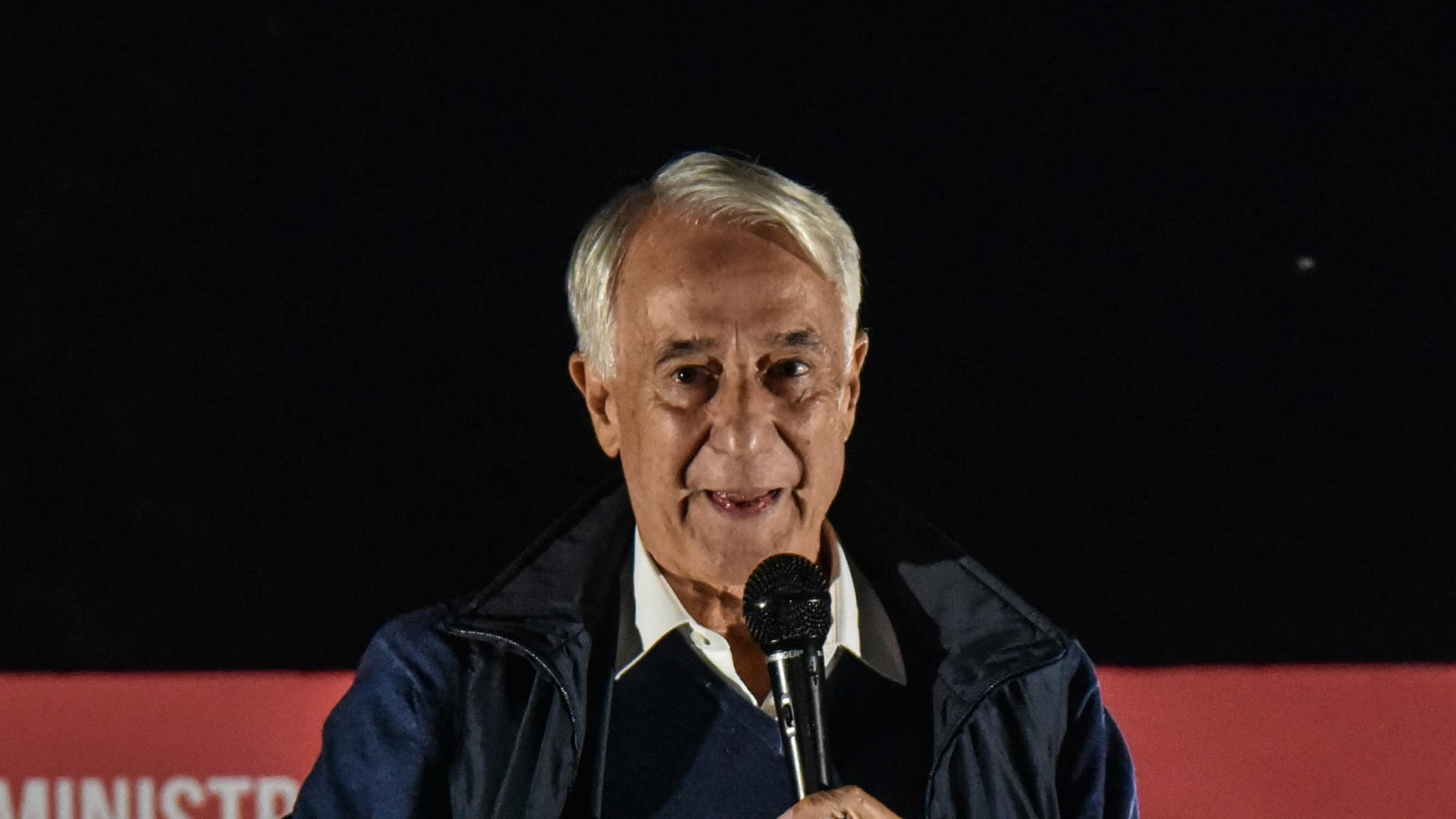 Sinistra svelata con due parole del suo Pisapia