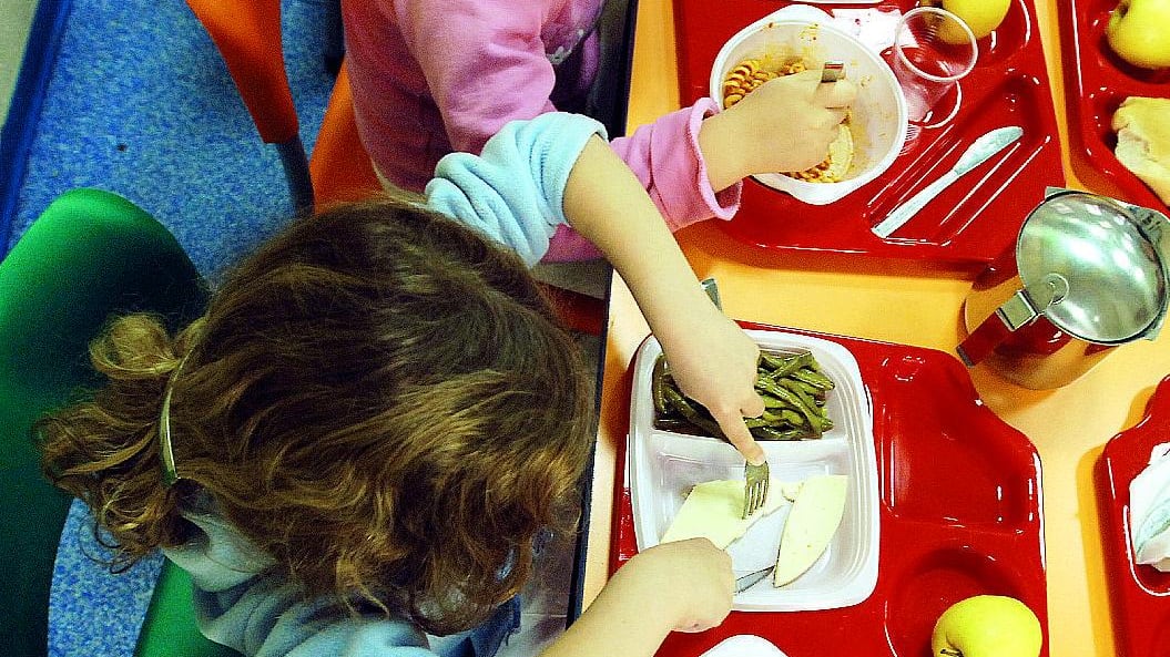 Scuola, il cibo avanzato si porta a casa