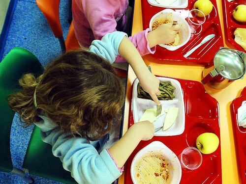 Scuola, il cibo avanzato si porta a casa