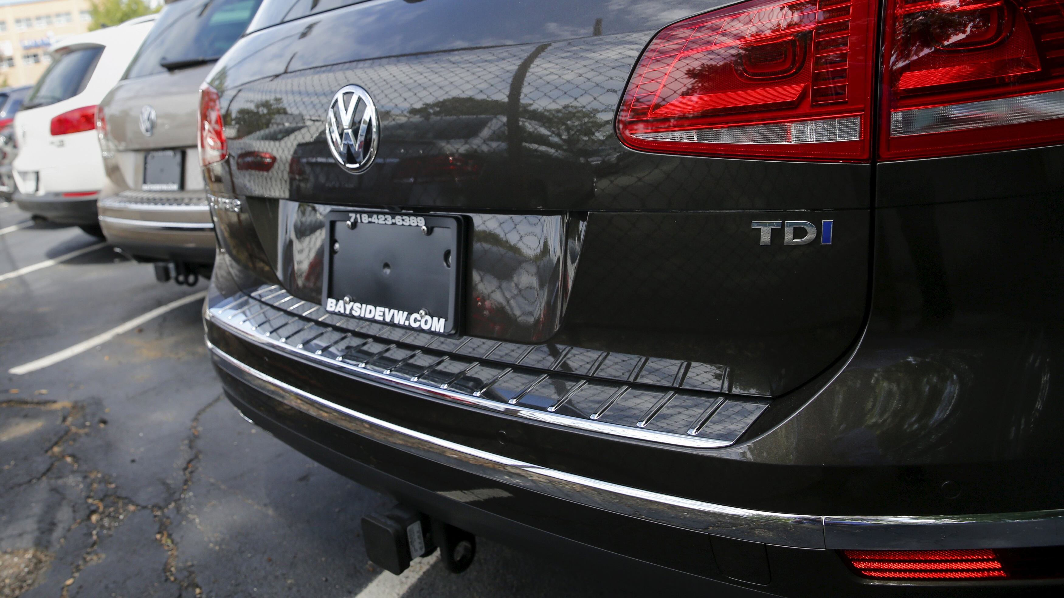 La Svizzera sospende la vendita delle auto truccate del gruppo Volkswagen