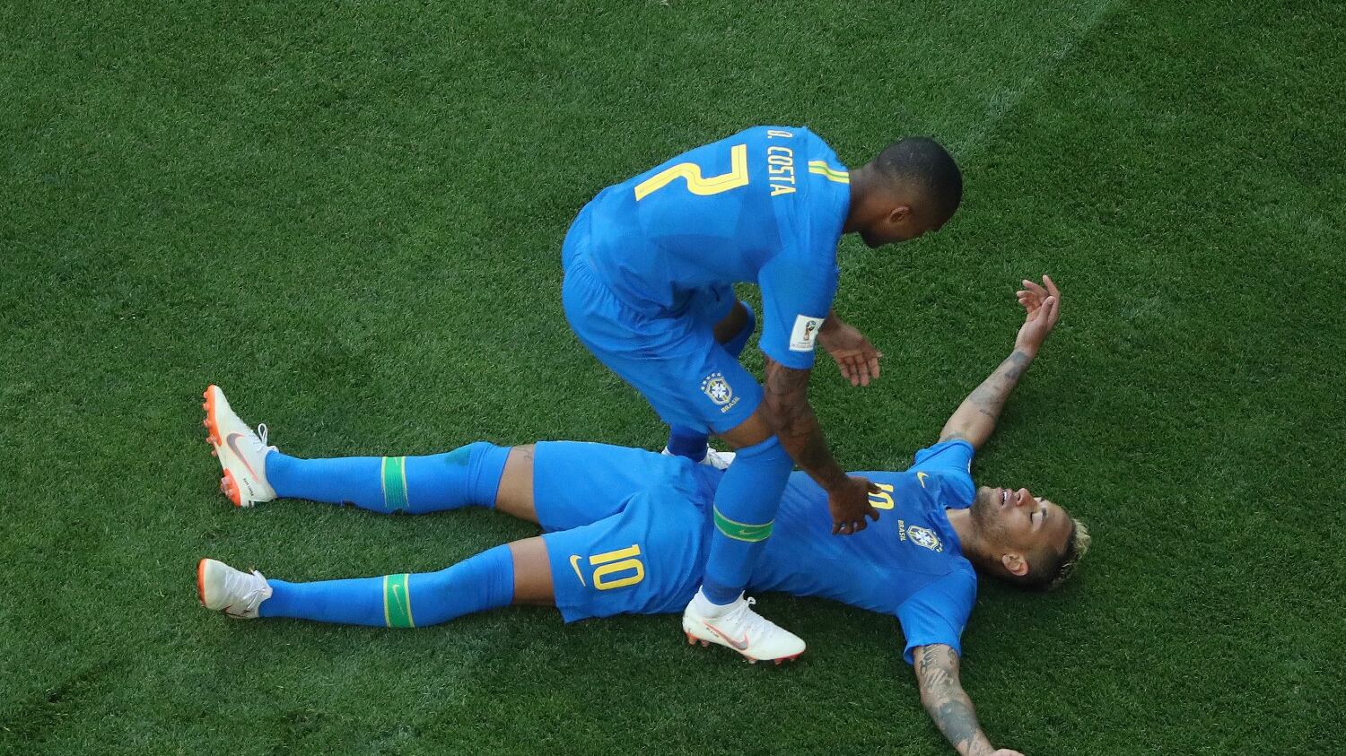 Neymar, il c.t. del Messico lo attacca: "È un pagliaccio"