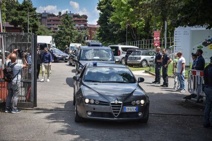 Il ritorno a casa del Cavaliere, che ha lasciato il San Raffaele 1