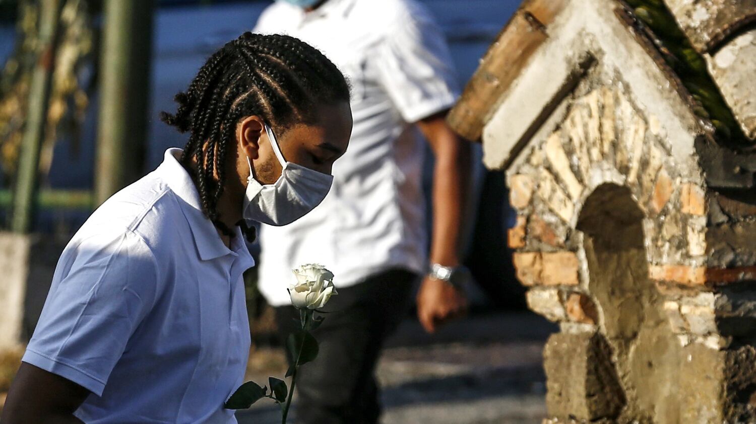 Il giorno dell'addio a Willy: "Ucciso per difendere l'amico"