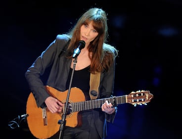 Sanremo, Carla Bruni duetta con Luciana Littizzetto 2