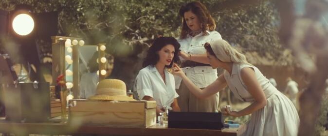 Taylor Swift sexy e selvaggia in Africa, ma è polemica 5