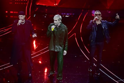 Sanremo 2024: ecco il look della quarta serata del Festival di Mr.Rain 2