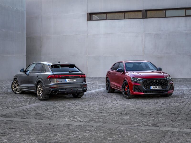Nuova Audi RS Q8 2024, guarda tutte le immagini 5