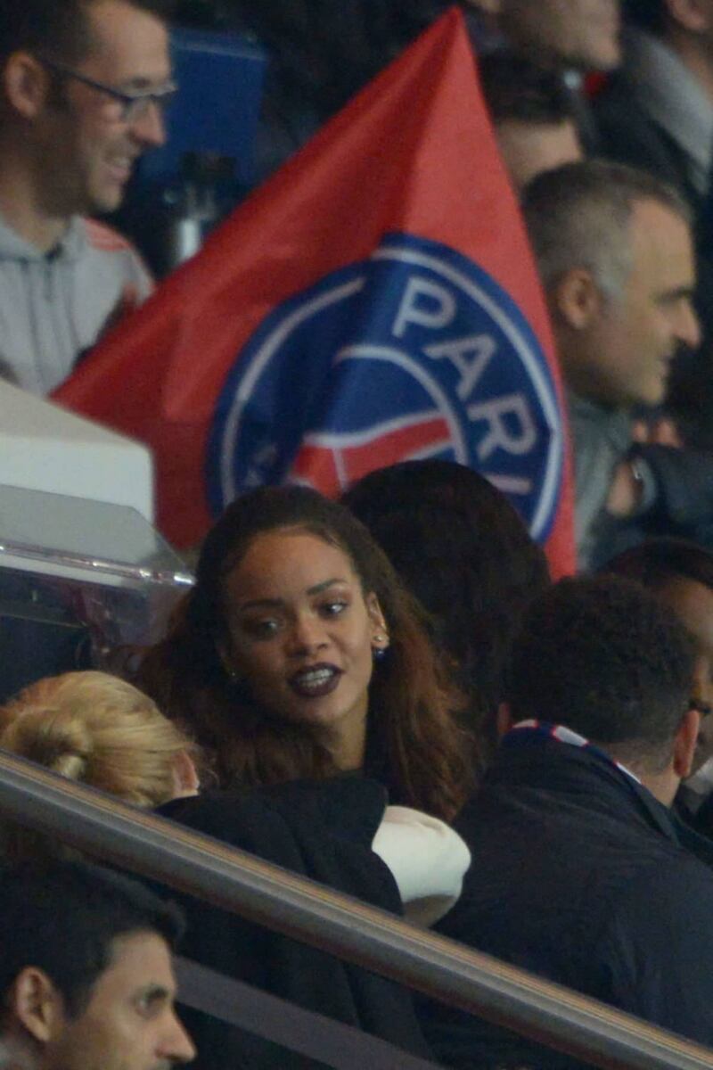 Rihanna sexy in copertina: "Sesso senza amore, mi sento vuota" 61