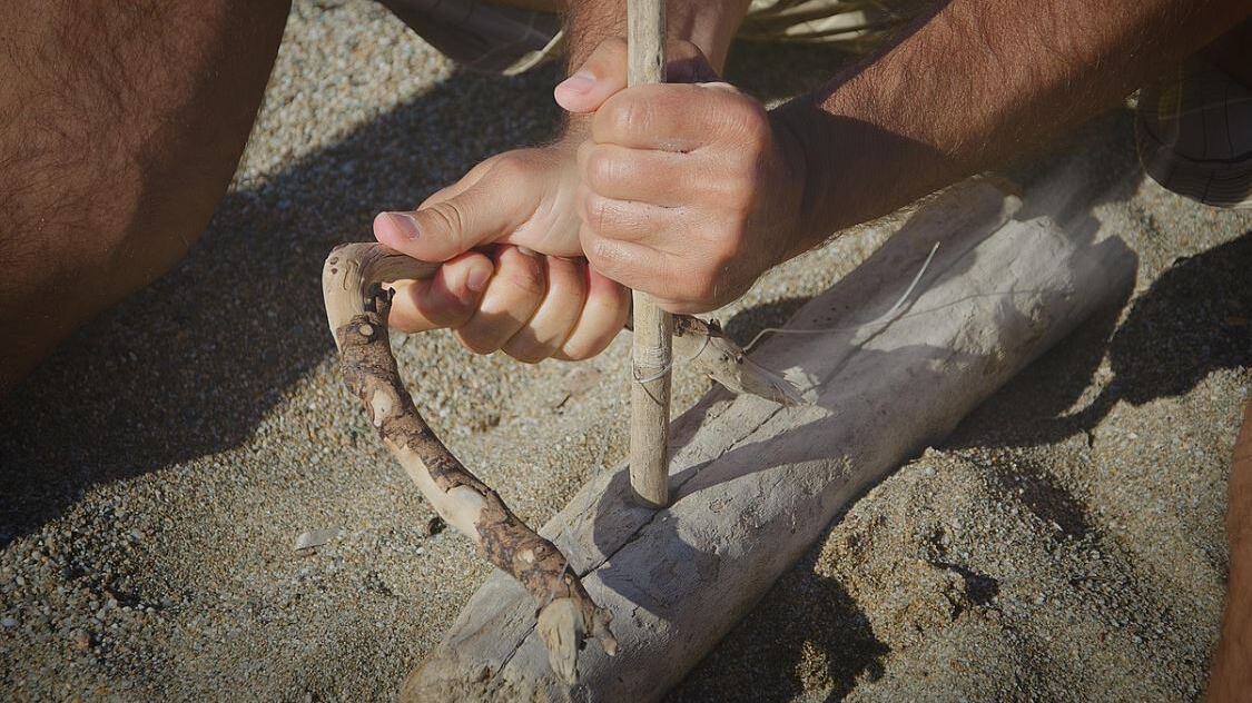 Scoperta fabbrica di grasso dei Neandertal: i primitivi avevano già capito che la paleodieta uccide, noi no