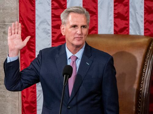 Usa: McCarthy eletto speaker della Camera. Trump batte un colpo