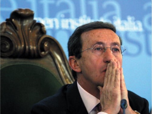 Le promesse e le giravolte di Fini