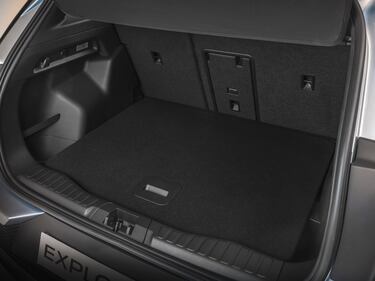 Le foto del nuovo Ford Explorer 2023 20