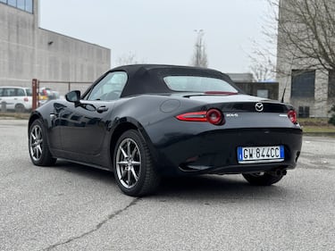 Mazda MX-5 1.5: guarda la gallery del restyling 2025 8