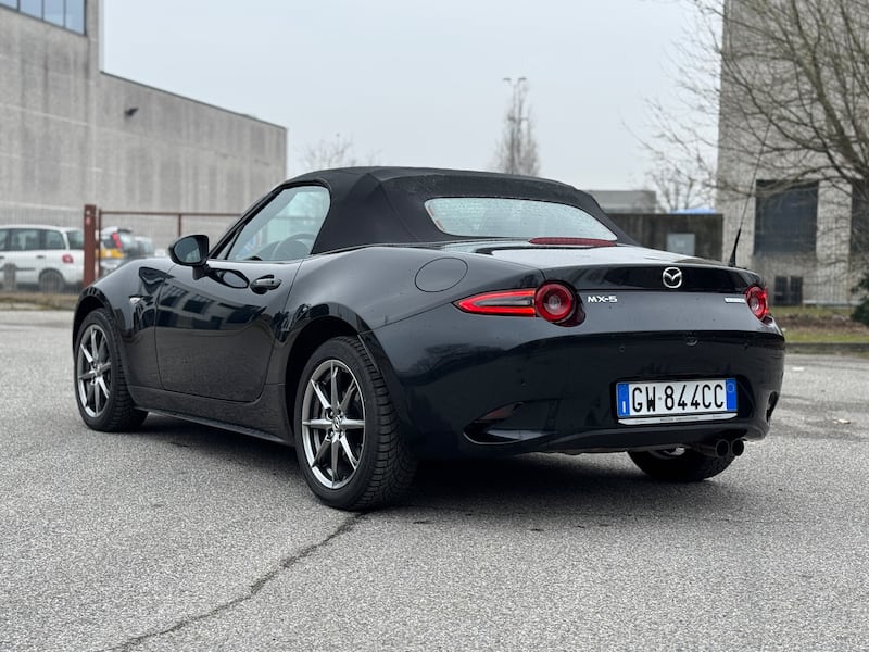 Mazda MX-5 1.5: guarda la gallery del restyling 2025 8