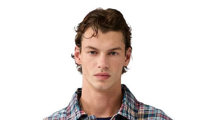 Roy Roger's gioca a tennis. Il jeans scende in campo