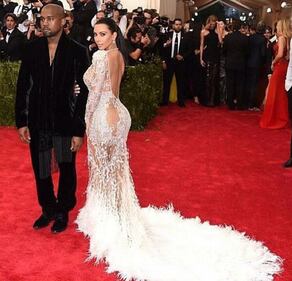 Kim Kardashian e la sorella Khloe litigano per chi è più famosa: "tu hai un complesso d'inferiorità" 5