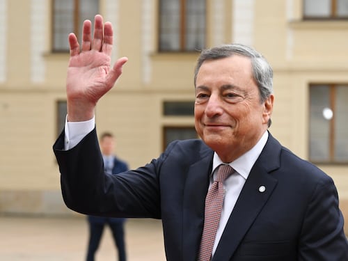 Draghi "bacchetta" Ursula. Troppo tempo perso sul gas