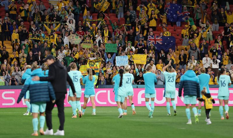 Le Matildas alla standing ovation del proprio pubblico (via Fifa)