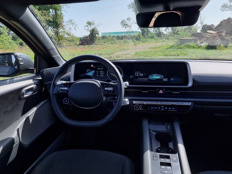 Hyundai Ioniq 6: guarda la gallery della berlina elettrica da oltre 500 km 17