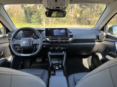 Citroen C4 X 2025: guarda la gallery del crossover coupè, anche ibrido 18