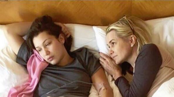 Bella Hadid e la madre unite dalla stessa malattia devastante