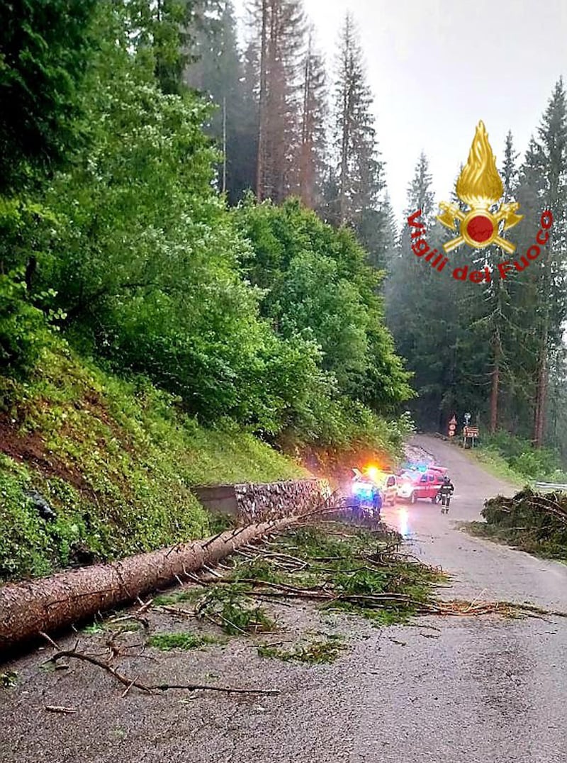 Downburst, il fenomeno meteorologico che fa paura: di cosa si tratta