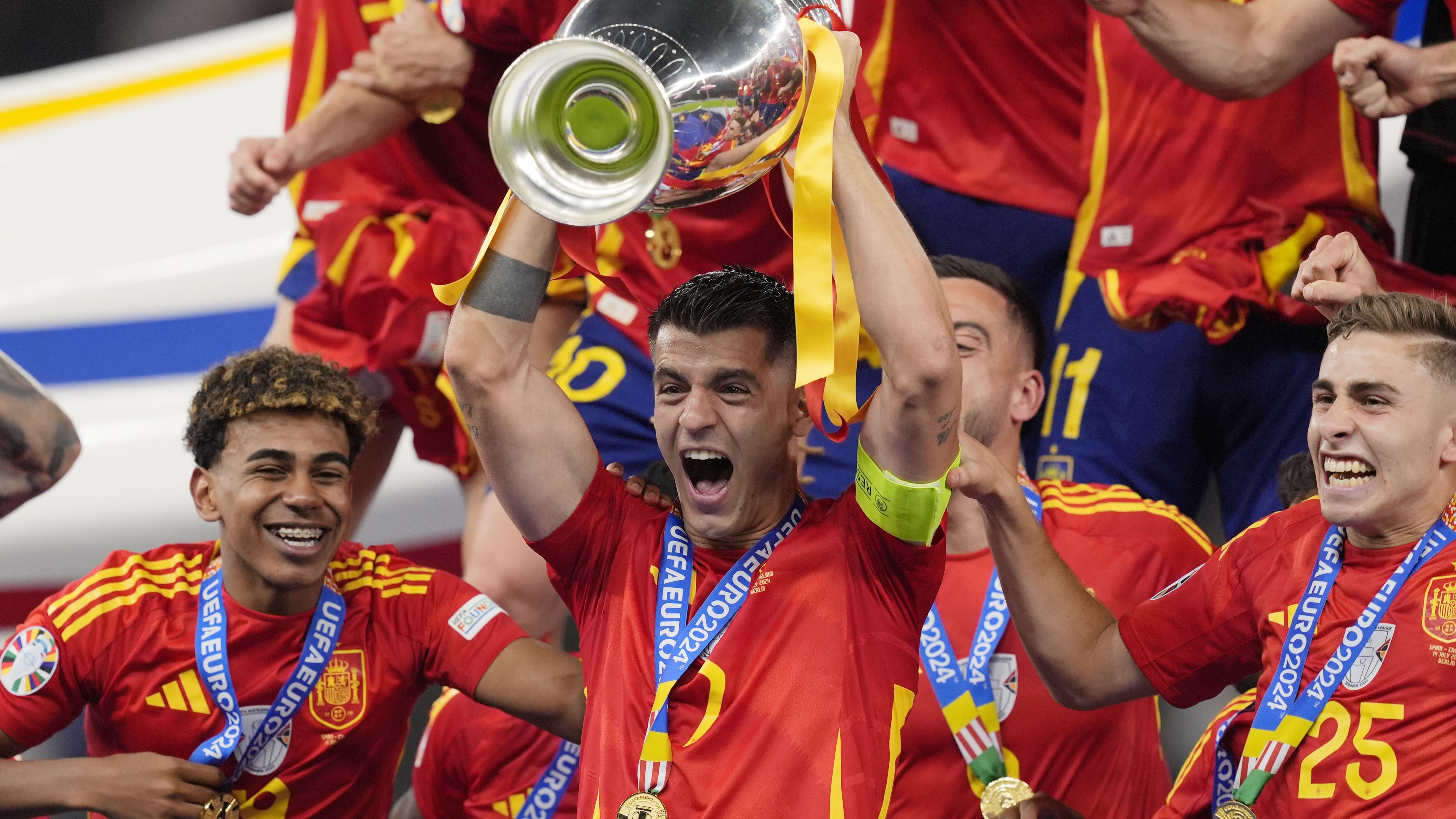 La Spagna piega 2-1 l’Inghilterra e torna campione d’Europa: in gol Williams e Oyarzabal