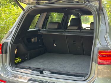 Mercedes GLB 2024: la gallery del restyling, più tecnologia e materiali migliorati all'interno 11